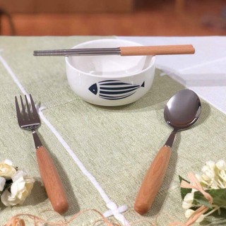 Bộ đũa,thìa,dĩa inox cán gỗ sồi