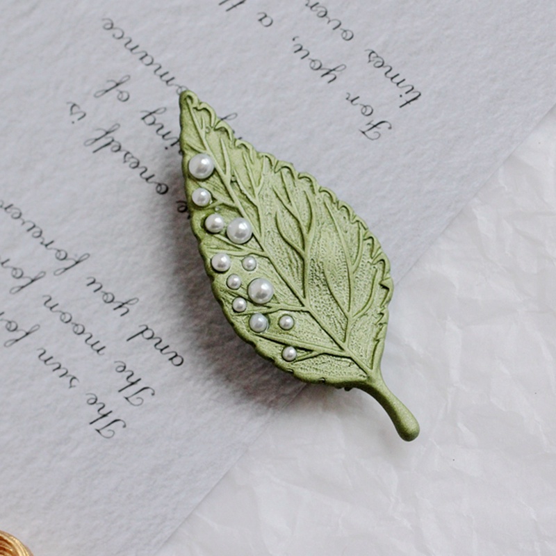 Trâm Cài Áo Hình Cây Xanh Đính Ngọc Trai Sang Trọng