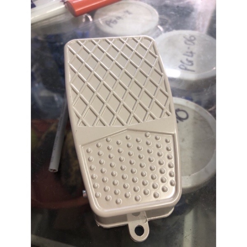 Bàn đạp điện FS2 , FS3