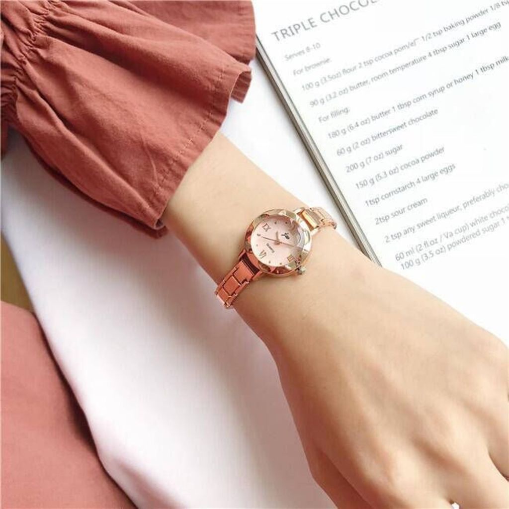 Đồng Hồ Thời Trang Số La Mã Chất Liệu Thép Không Gỉ