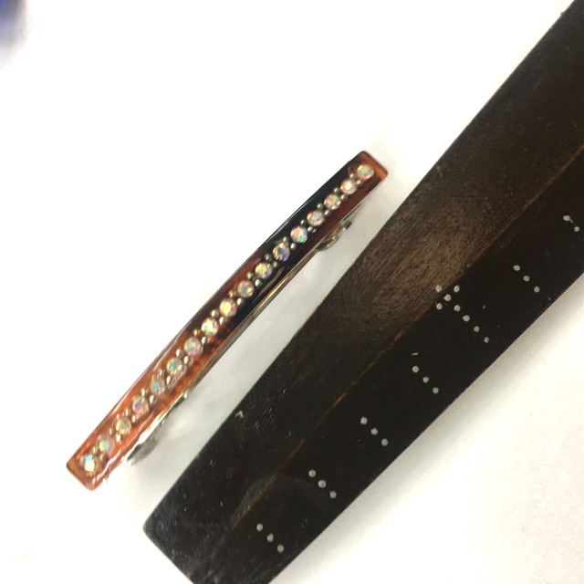 *cặp tóc đính đá:mẫu nhỏ,kiểu xương cặp(CTKQA8.C5)