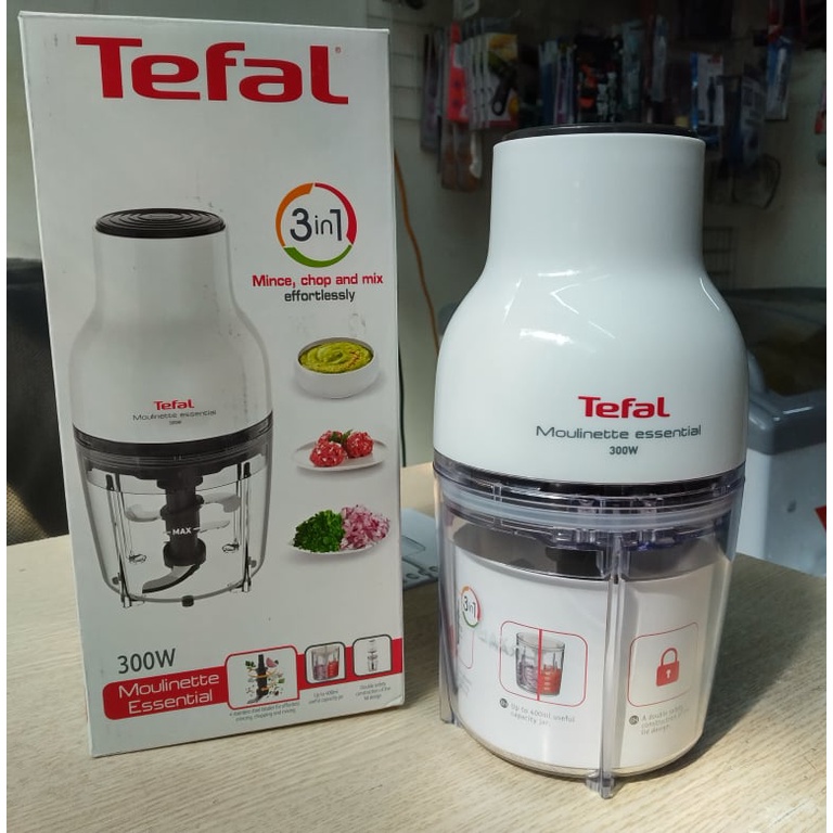 Máy xay thực phẩm Tefal Essential MB520138 nhỏ xinh với dung tích cối chỉ 400ml công suất 300W, hàng chính hãng