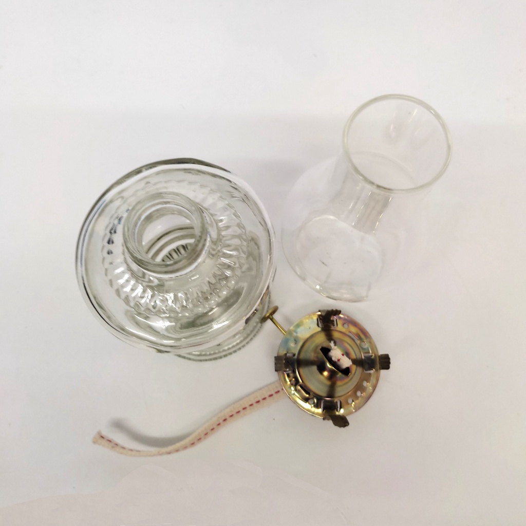 Đèn dầu thủy tinh loại lớn, sử dụng dầu hỏa, cồn, và bấc để đốt, thích hợp cho ban thờ, điện thờ, sự kiện, trang trí