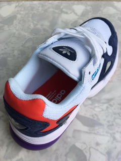 Giày Falcon Adidas