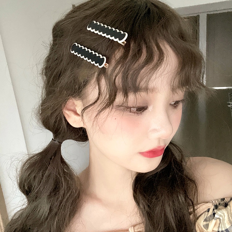 Kẹp tóc màu trắng đen phong cách cổ điển hiện đại