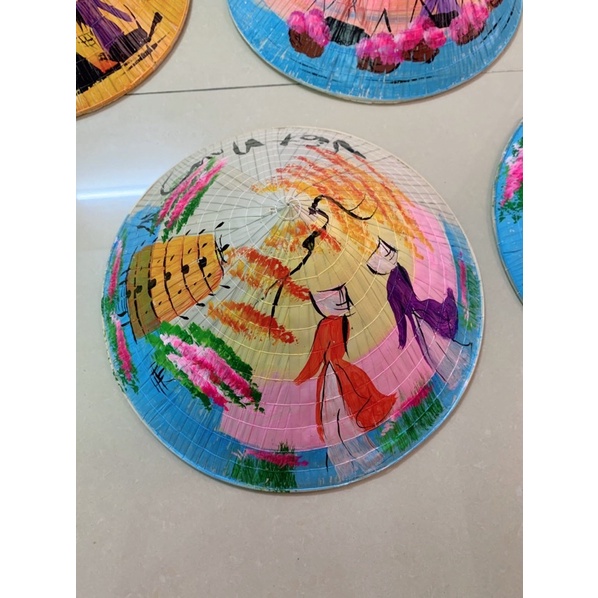 Nón Lá Vẽ Sơn Dầu Dễ Thương Cho Bé