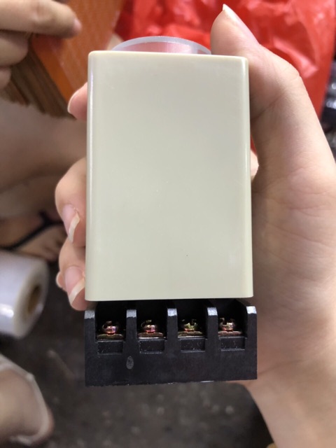 Rơle trễ thời gian 60s (relay) và đế kèm theo CKC AH3-3