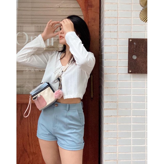 Áo MƠ khoác ngoài buộc ngực dài tay.