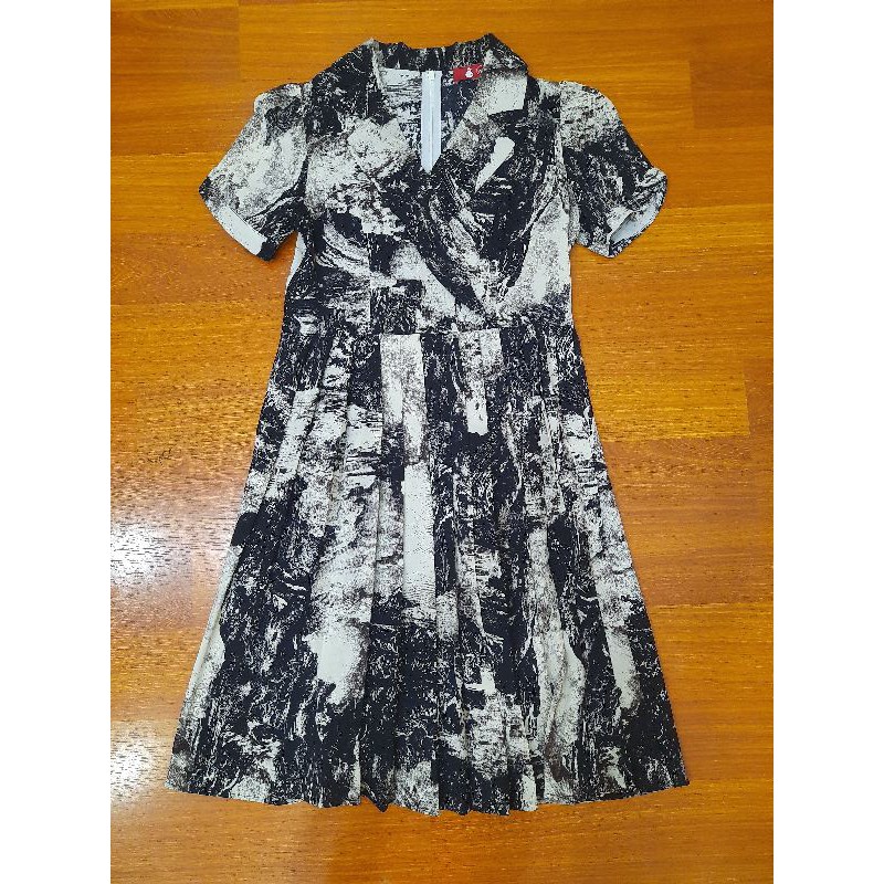 váy thiết kế Linh Trang, Linh Chi