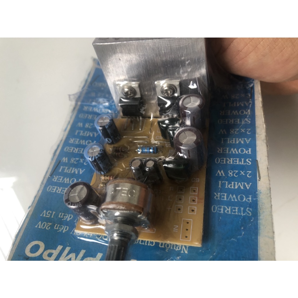 BO MẠCH KHUẾCH ĐẠI LOA ÂM THANH 2x28W PMPO SA-1256 -SONG MÃ