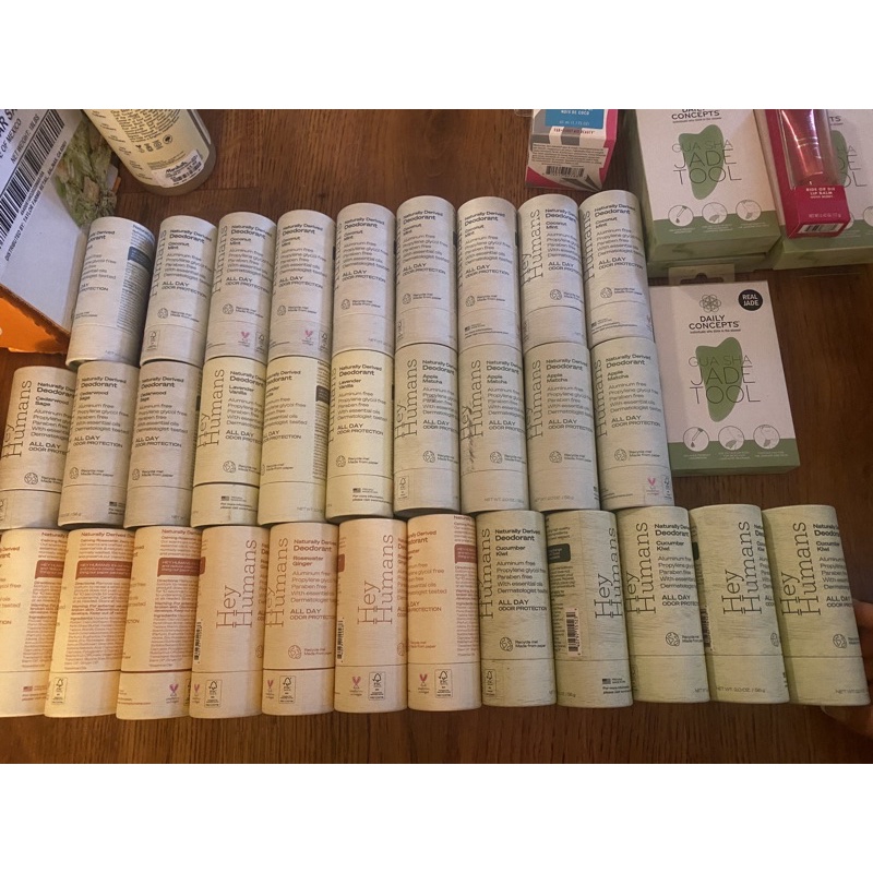 Hey Humans Deodorant Lăn Khử Mùi Thành Phần Tự Nhiên