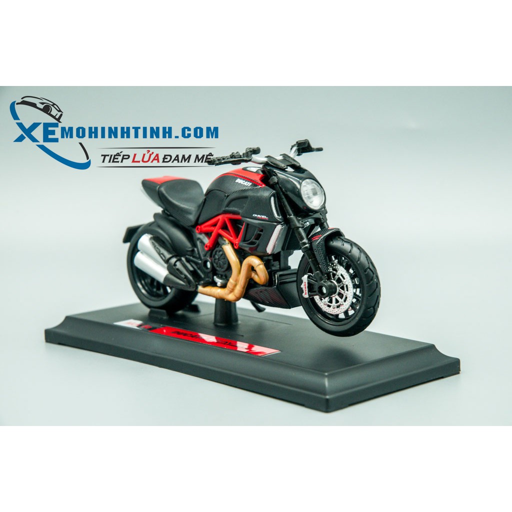 Xe Mô Hình Ducati Diavel Carbon 1:18 Maisto (Đen)