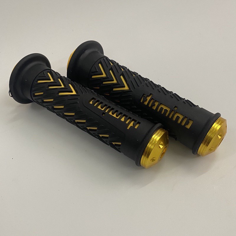 Bao tay xe máy Domino có gù