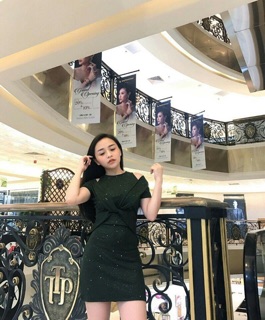 Body nhũ hở vai xoắn eo