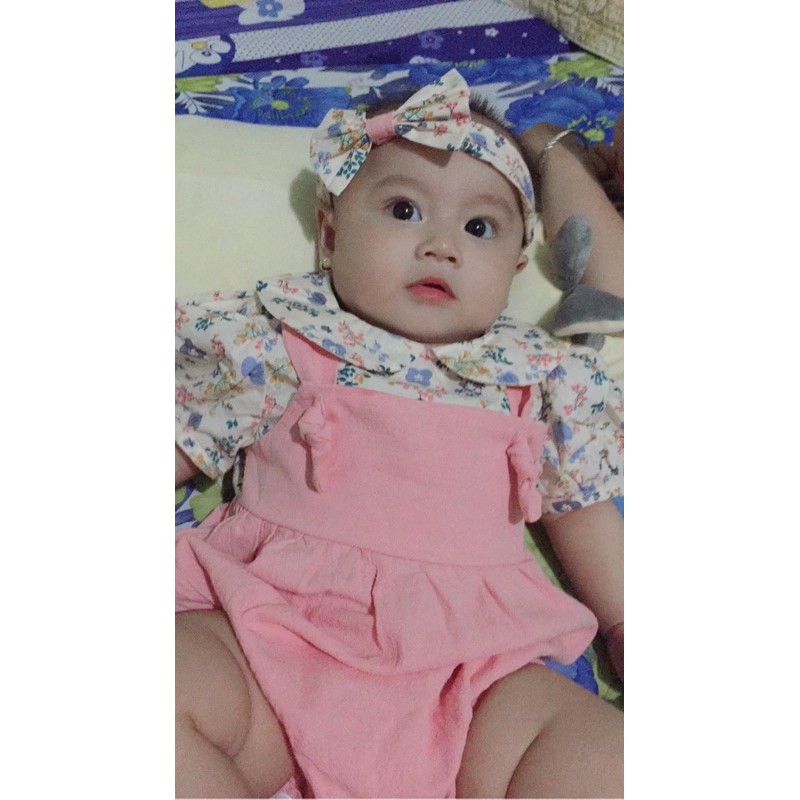Bodysuit cho bé yếm hồng hoa