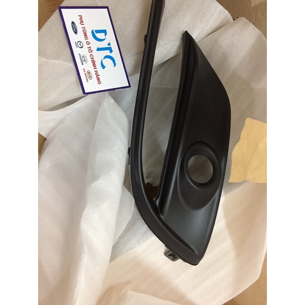 Ốp đèn gầm Mazda 3 2017-2019