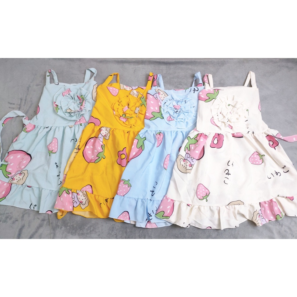 Đầm Lụa Hai Dây Phối Hoa Ngực Bé (14-22kg) (giao màu ngẫu nhiên)