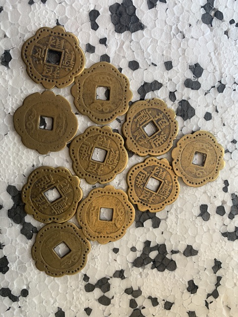 Tiền xu hoa mai | BigBuy360 - bigbuy360.vn