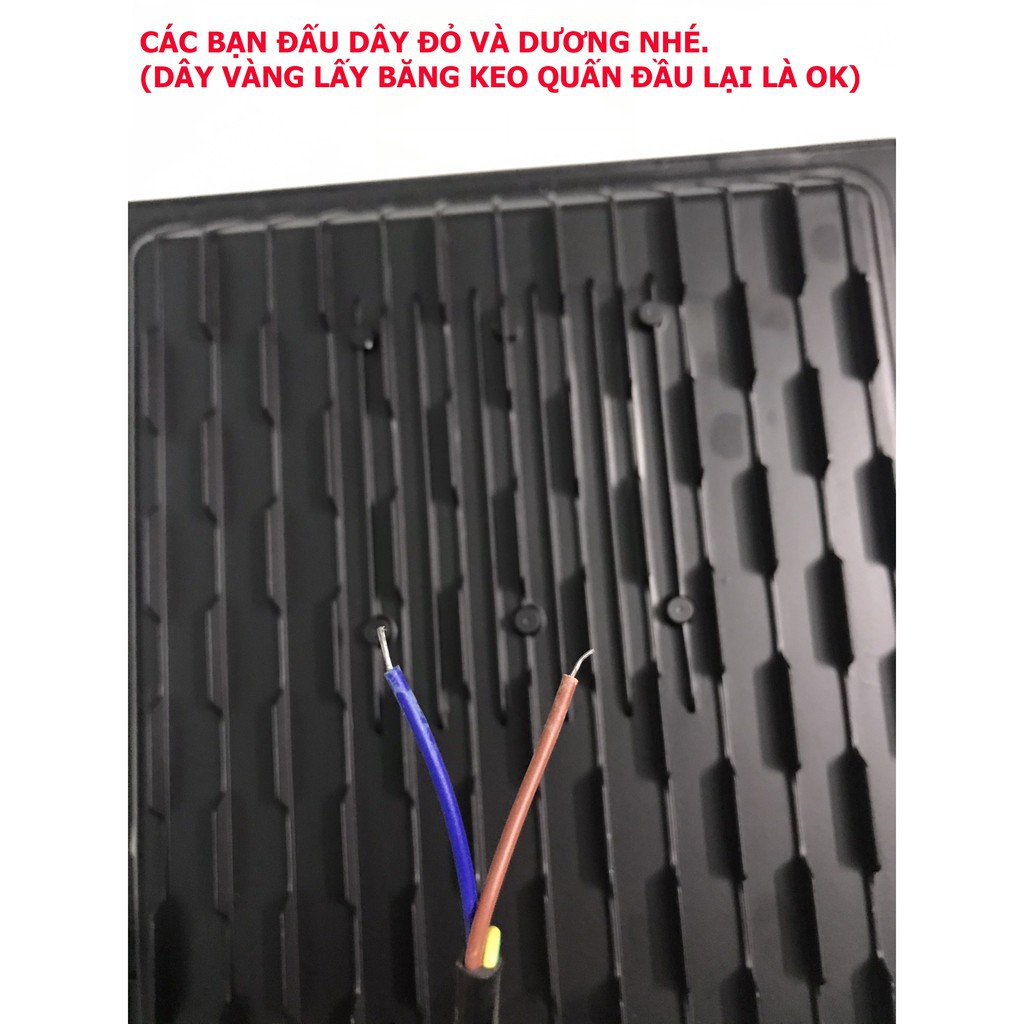 Đèn pha led 100W chuyên công trình ngoài trời chống nước IP66, vỏ nhôm đúc tản nhiệt tốt