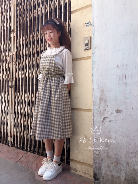 Sét yếm kẻ kèm áo kiểu siêu xinh🥰