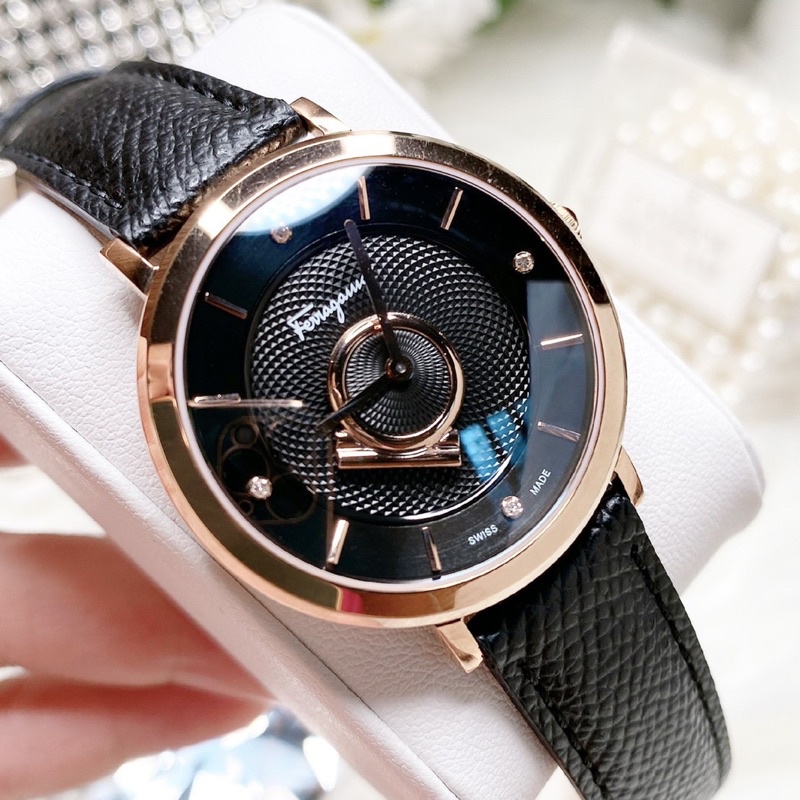 Đồng hồ nữ Salvatore Ferragamo Minuetto