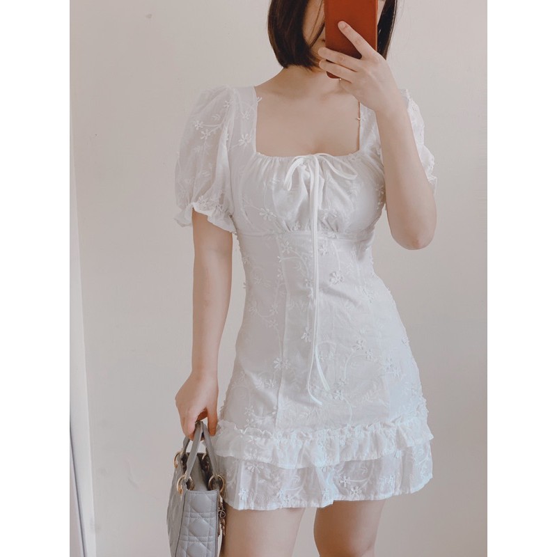Váy cổ vuông tay bồng màu trắng bánh bèo Korea Style