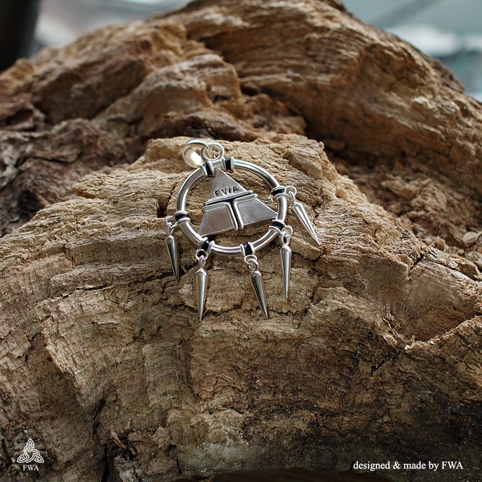 Mặt bạc nam FWA Vòng tròn ngàn năm - Yugioh