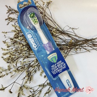 Bàn chải đánh răng điện Oral-B