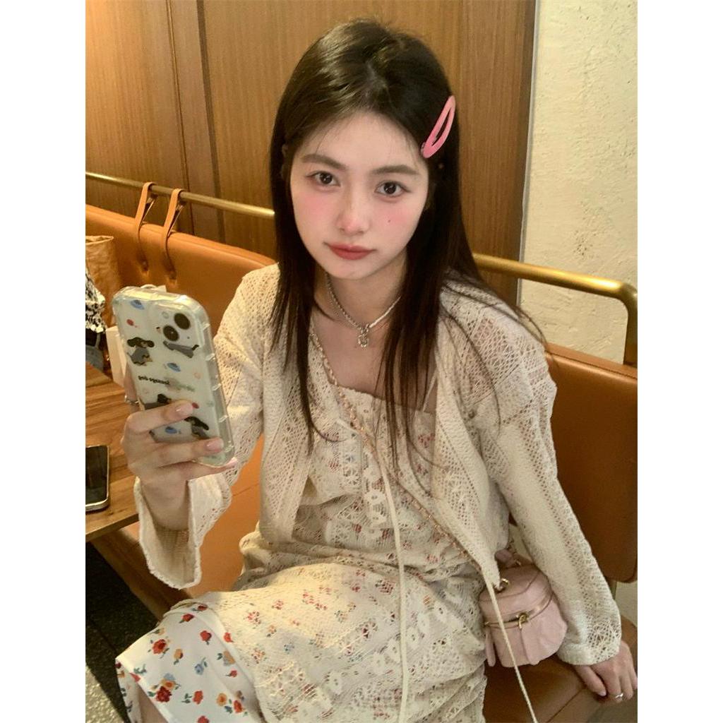 Bộ Đầm Hai Dây Phối Ren Và Áo Khoác Ren Lưới Tua Rua Thời Trang Đi Biển Sành Điệu 63494