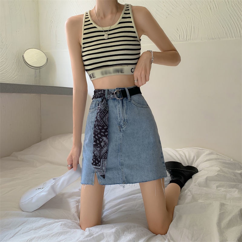 Chân váy jean chữ A lưng cao phong cách Hàn Quốc thời trang | BigBuy360 - bigbuy360.vn