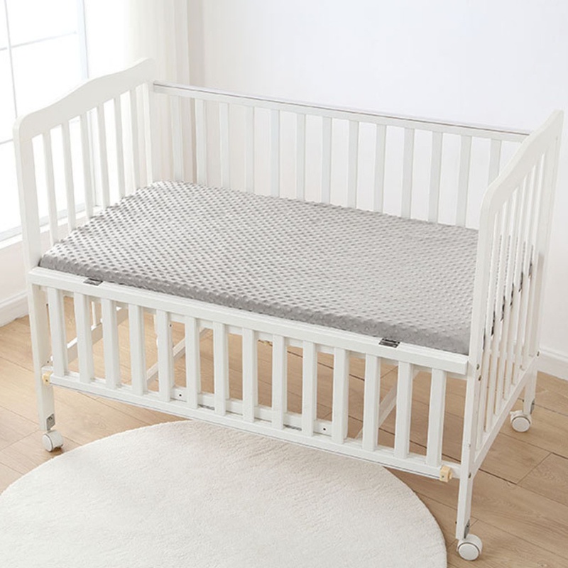 Tã Vải Lông Chồn Giữ Giấc Ngủ Thoải Mái Cho Bé Không Mùi