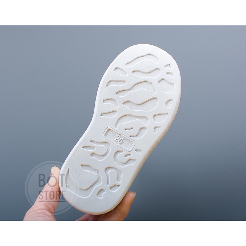 Giày MCQ cho bé siêu mềm