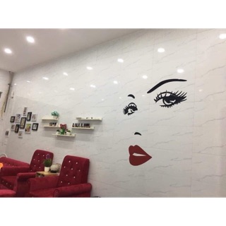 Tranh mica mắt môi trang trí spa