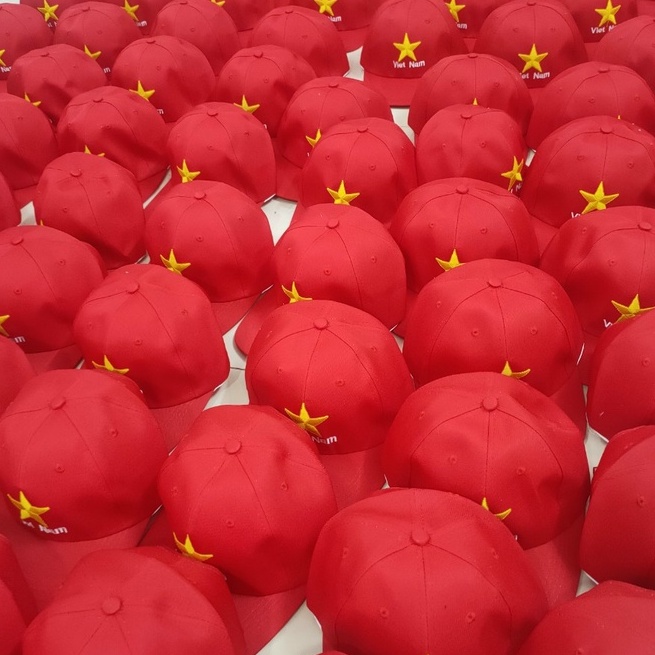 Mũ Lưỡi Trai Nam Nữ Thêu Sao Vàng VIỆT NAM Màu Đỏ Chất Liệu KAKI SAMSUNG Hàn Quốc .