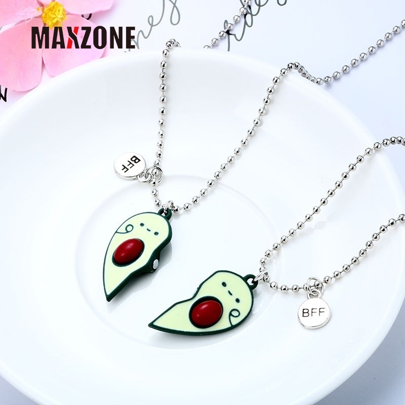 Bộ 2 Vòng cổ Mặt Trái Tim Vỡ Đôi Khắc Chữ Best Friend