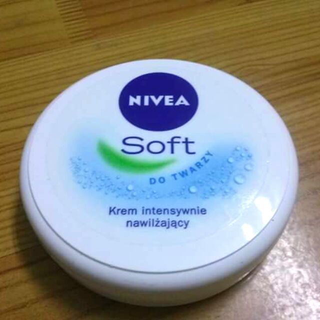 Kem dưỡng ẩm Nivea Soft 50ml