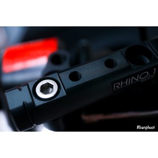 Giá đỡ đèn trợ sáng RHINO.1