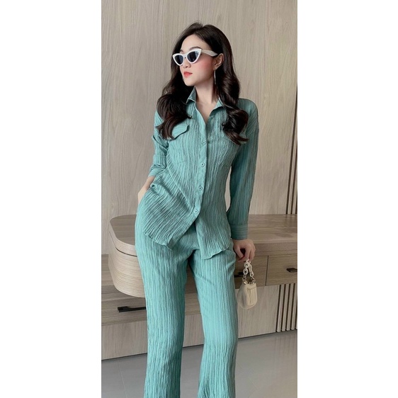 SET ÁO VÀ QUẦN ĐI CHƠI PHONG CÁCH CÁ TÍNH VỚI QUẦN DÀI ỐNG RỘNG KÈM ÁO KIỂU NỮ FORM RỘNG CỔ SƠ MI
