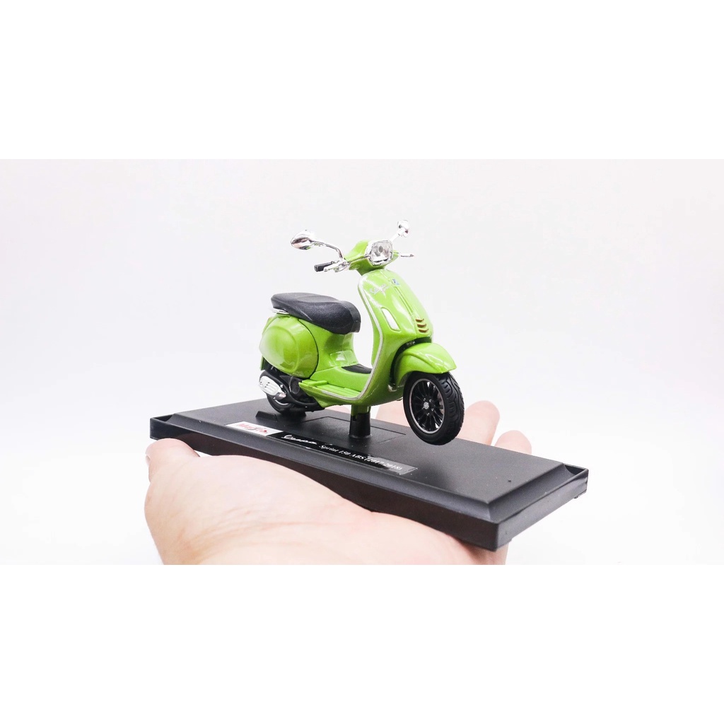 MÔ HÌNH XE VESPA SPRINT 150 ABS 2017 GREEN 1:18 MAISTO 7070O