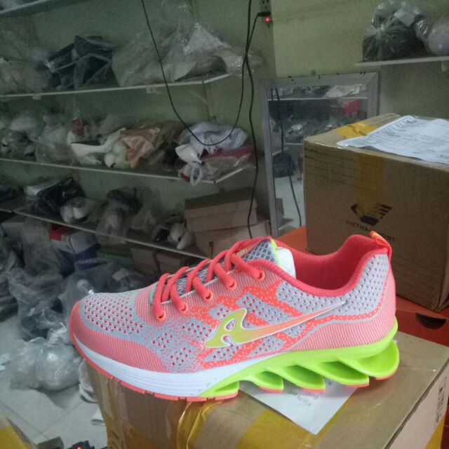 Giày thể thao nữ /39/40