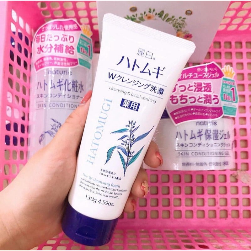 Sữa rửa mặt ý dĩ Hatomugi Naturie Skin 130g Nhật Bản - Trắng Da Giảm Mụn Chính Hãng Mới