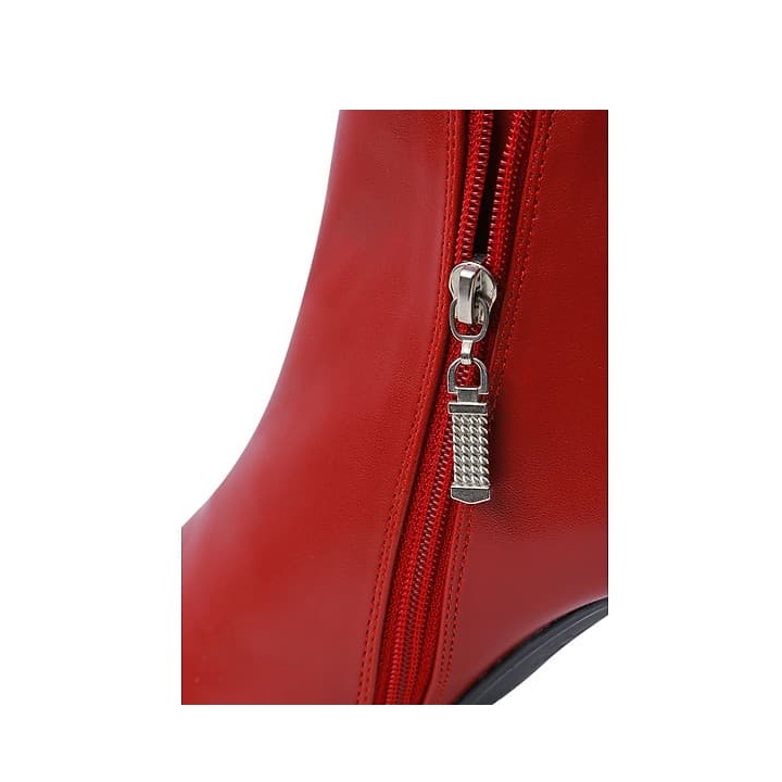 Giày boots nữ cổ ngắn 7p hàng hiệu rosata hai màu đen đỏ thời trang ro37 | BigBuy360 - bigbuy360.vn