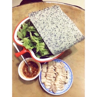 Bánh tráng mè đen hoặc mè trắng Phan Rang