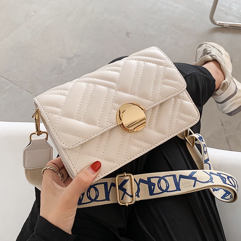 D267 Túi đeo chéo dây đeo bản to khóa tròn sang chảnh