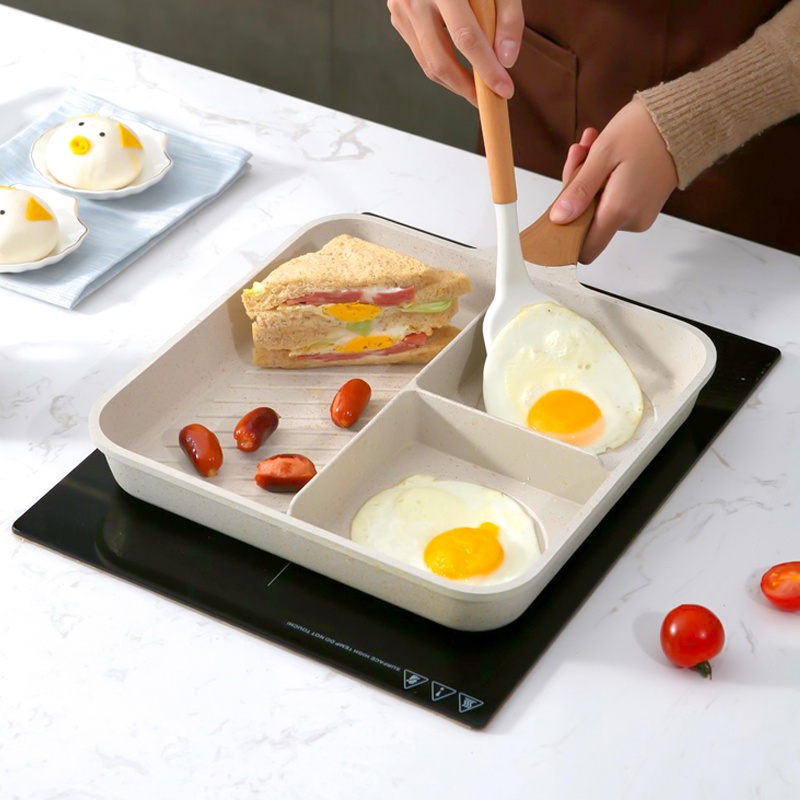 JEETEE Chảo Chiên Trứng Hình Vuông 28cm 3 Lỗ Chống Dính