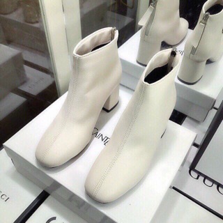 Boot da gót trụ khoá sau