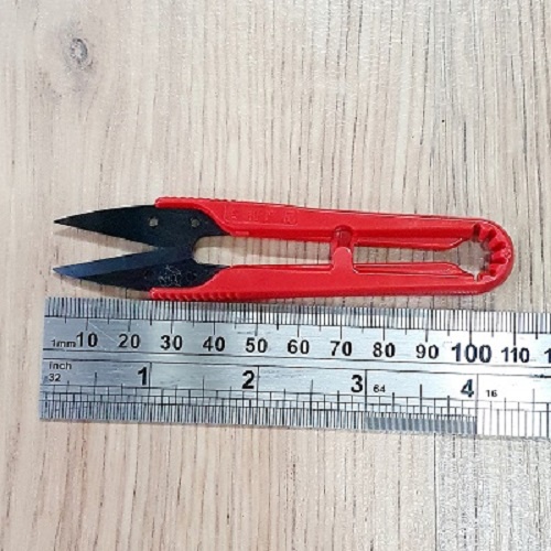[HCM]Kéo Bấm Chỉ Cán Nhựa Màu Đỏ Lưỡi Thép Siêu Bén Bấm Nhẹ Chiều Dài 11Cm