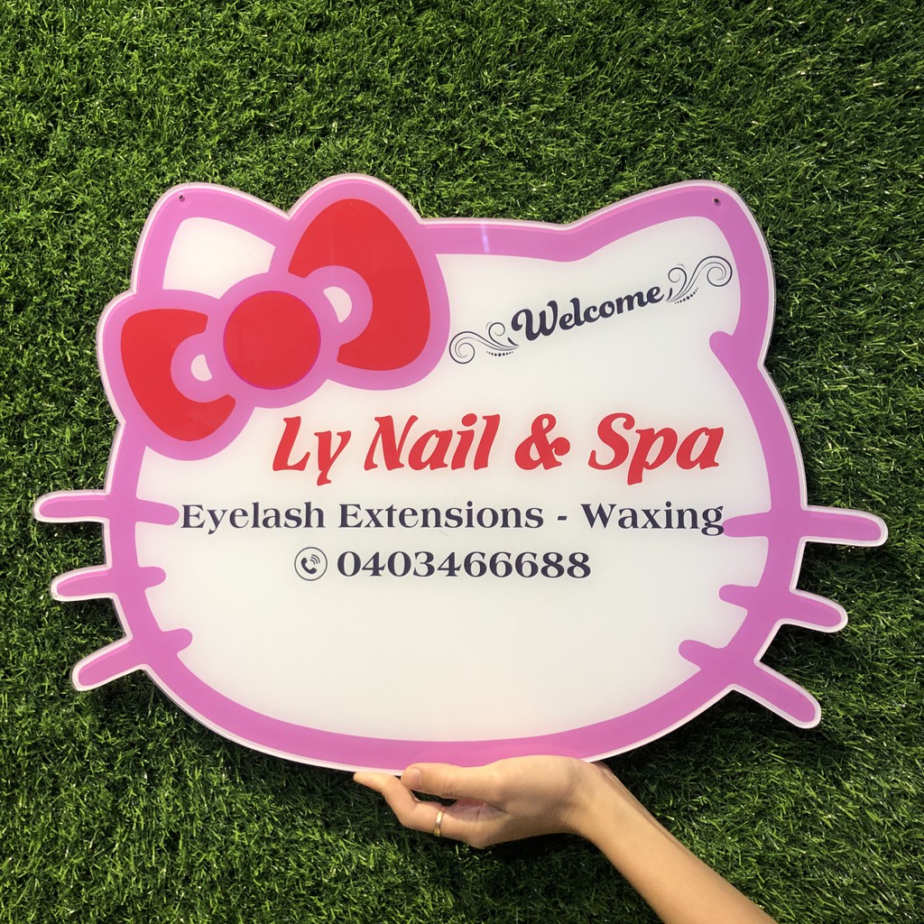 Bảng hiệu mica hello kitty - Thiết kế theo yêu cầu