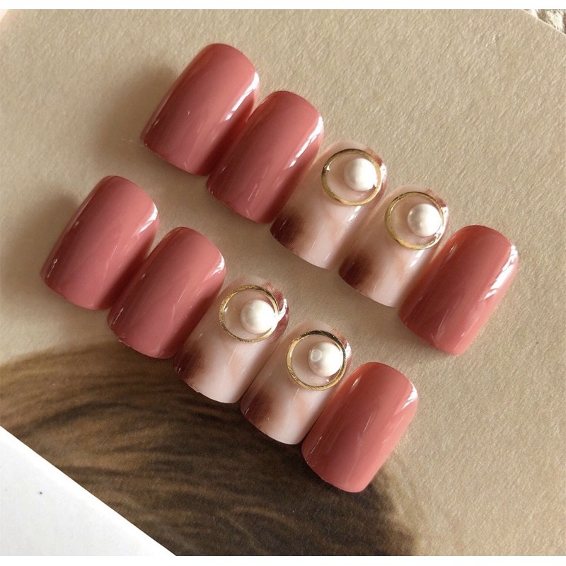 nail box nuna móng úp thiết kế móng Hồng dâu cà rốt. inbox đổi màu đổi shape . có now ship