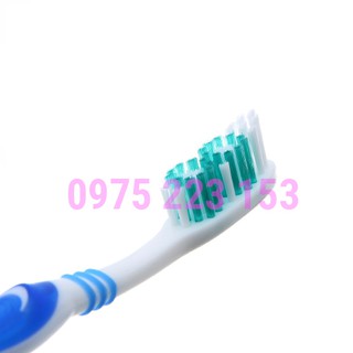 Bàn chải đánh răng Oral-B Easy Clean